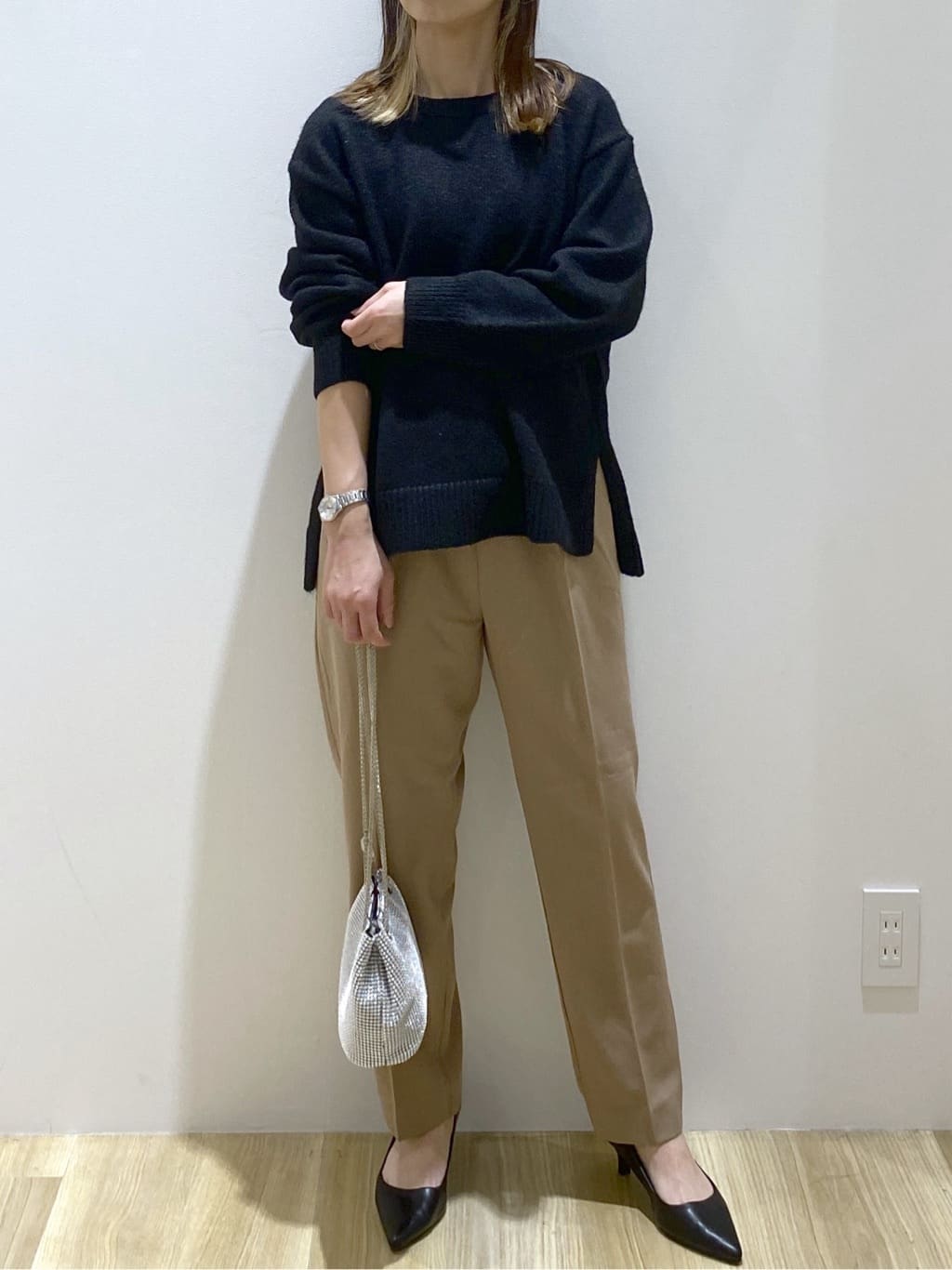 えりさんの「OPAQUE.CLIP｜ウォームタッチ イージーテーパードパンツ【洗濯機洗OK／ストレッチ】」を使ったコーディネート