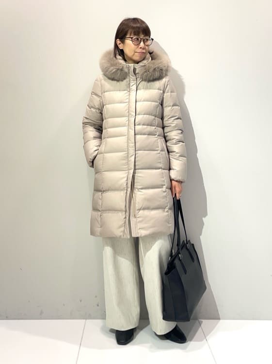murayamaさんの「INDIVI｜【名品／撥水／抗菌防臭】ロング丈リサイクルダウンコート」を使ったコーディネート