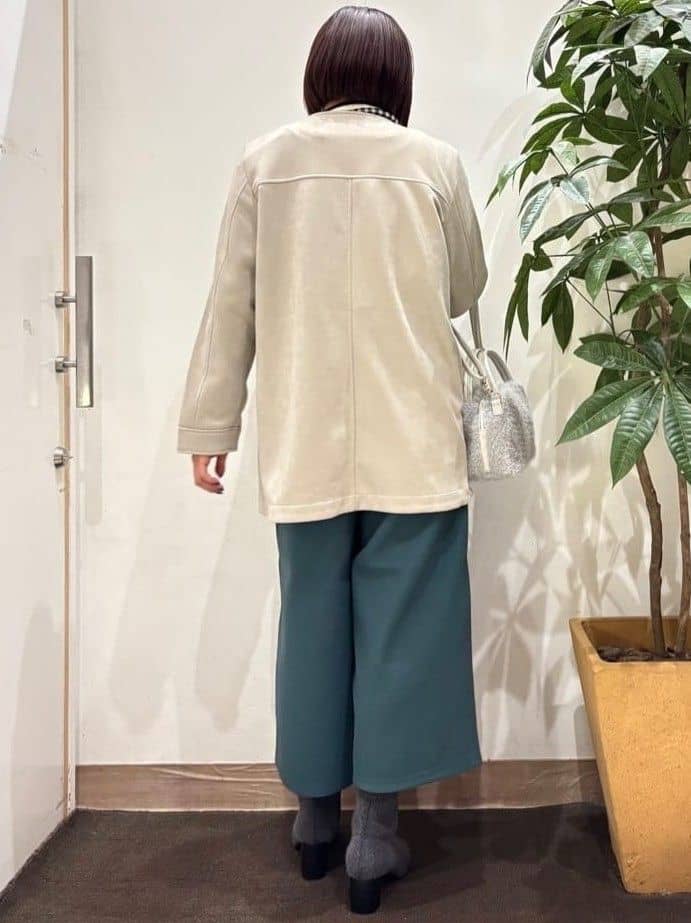 TOWAさんの「SHOO･LA･RUE｜【S-LL】上品さを纏う やわらかフェイクスエード ミドル丈ブルゾン」を使ったコーディネート
