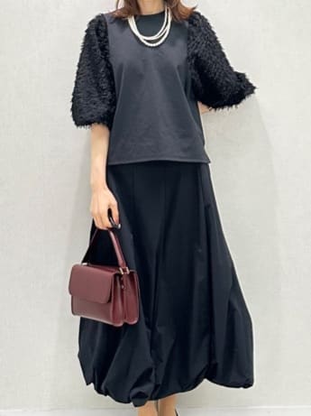 Miwaさんの「UNTITLED｜【ストレッチ素材/撥水加工】バルーンスカート」を使ったコーディネート