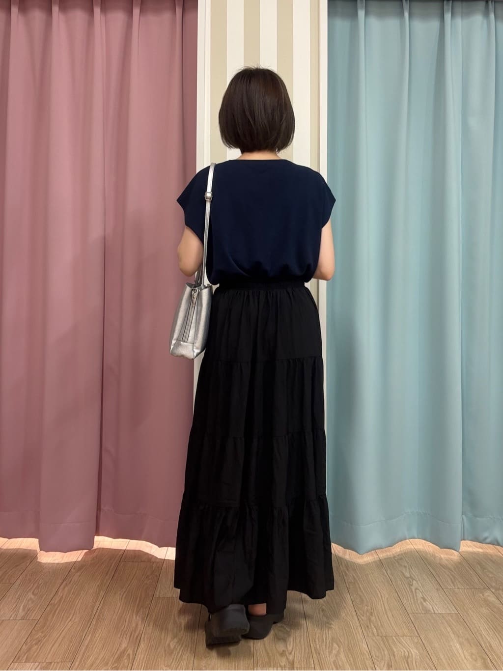 mikiさんの「SHOO･LA･RUE｜【洗える/S-LL/ひんやり】さらりと好印象　総針フレンチスリーブニット」を使ったコーディネート
