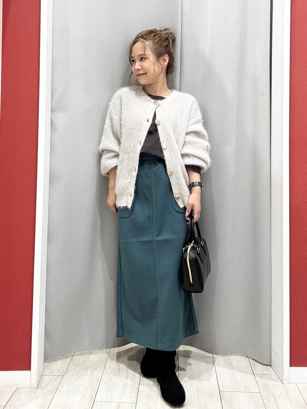 shioさんの「SHOO･LA･RUE｜【高レビュー/洗濯後しわになりにくい】1枚でサマ見え 8分袖ドルマンブラウス」を使ったコーディネート