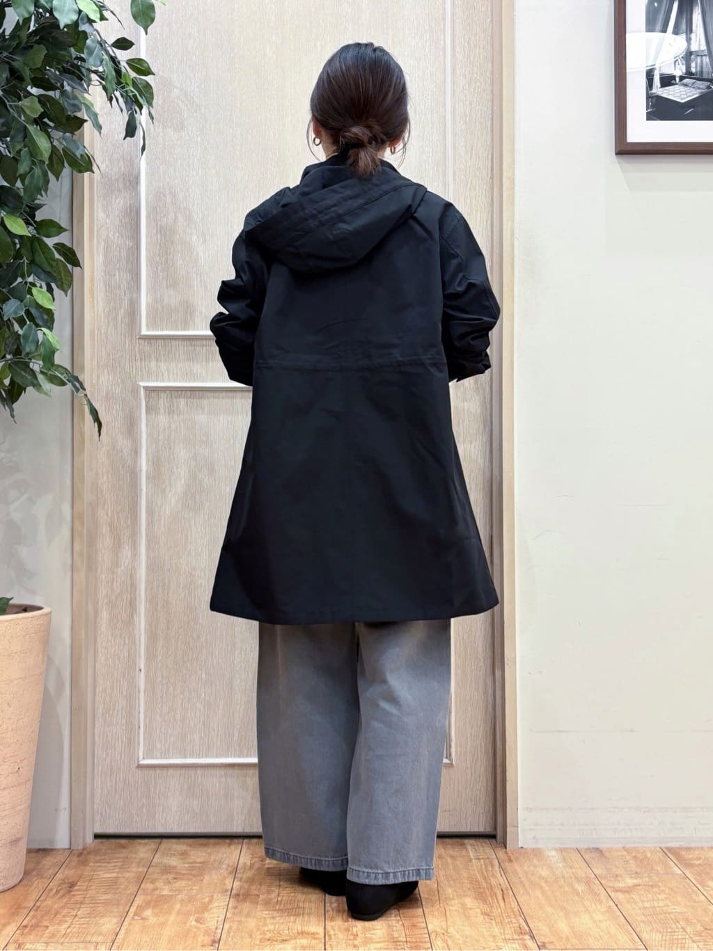 なみさんの「SHOO･LA･RUE｜グラフィックアソート ベーシックロンT」を使ったコーディネート