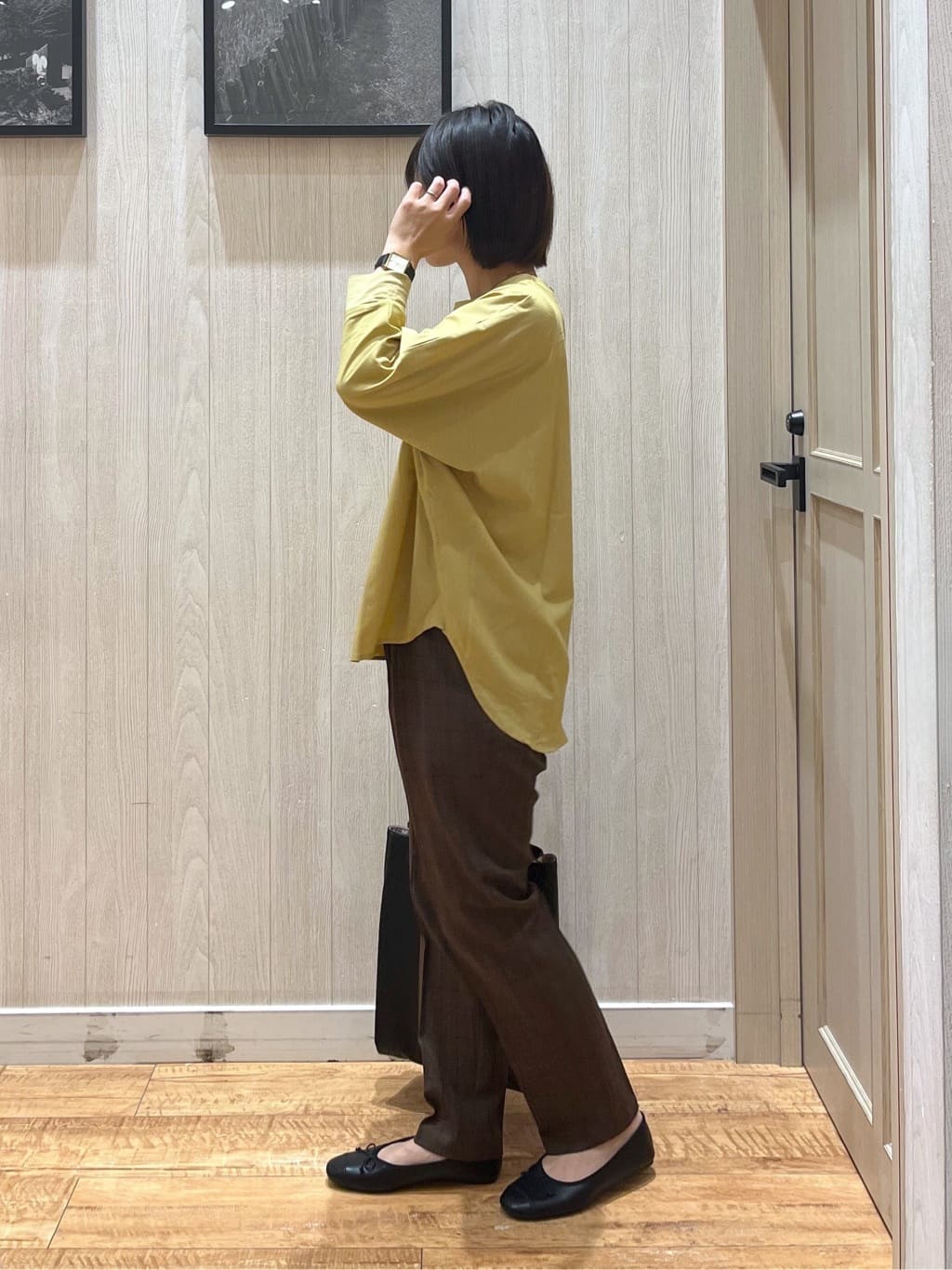 shirayuuuさんの「SHOO･LA･RUE｜【高レビュー/洗濯後しわになりにくい】1枚でサマ見え 8分袖ドルマンブラウス」を使ったコーディネート