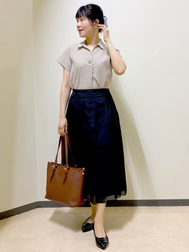  beni_gingerさんの「Reflect｜【二の腕さりげなくカバー】シャツ衿オフボディブラウス」を使ったコーディネート