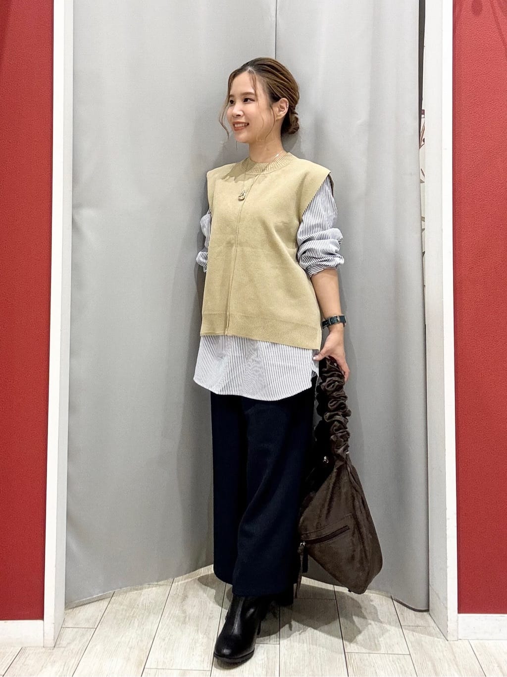 shioさんの「SHOO･LA･RUE｜ウエストまわりをすっきり魅せる デザインガウチョパンツ」を使ったコーディネート