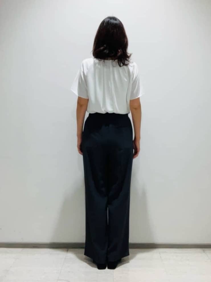 fujiさんの「INDIVI｜【UVケア】タックブラウス」を使ったコーディネート