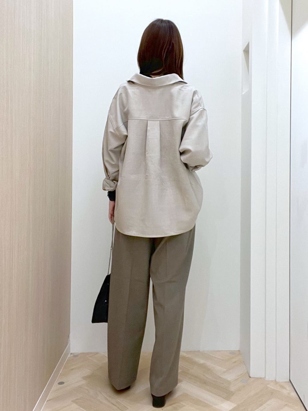 おまつさんの「grove｜【カセット服/選べる着丈】洗濯機で洗えるオーバーシャツ」を使ったコーディネート