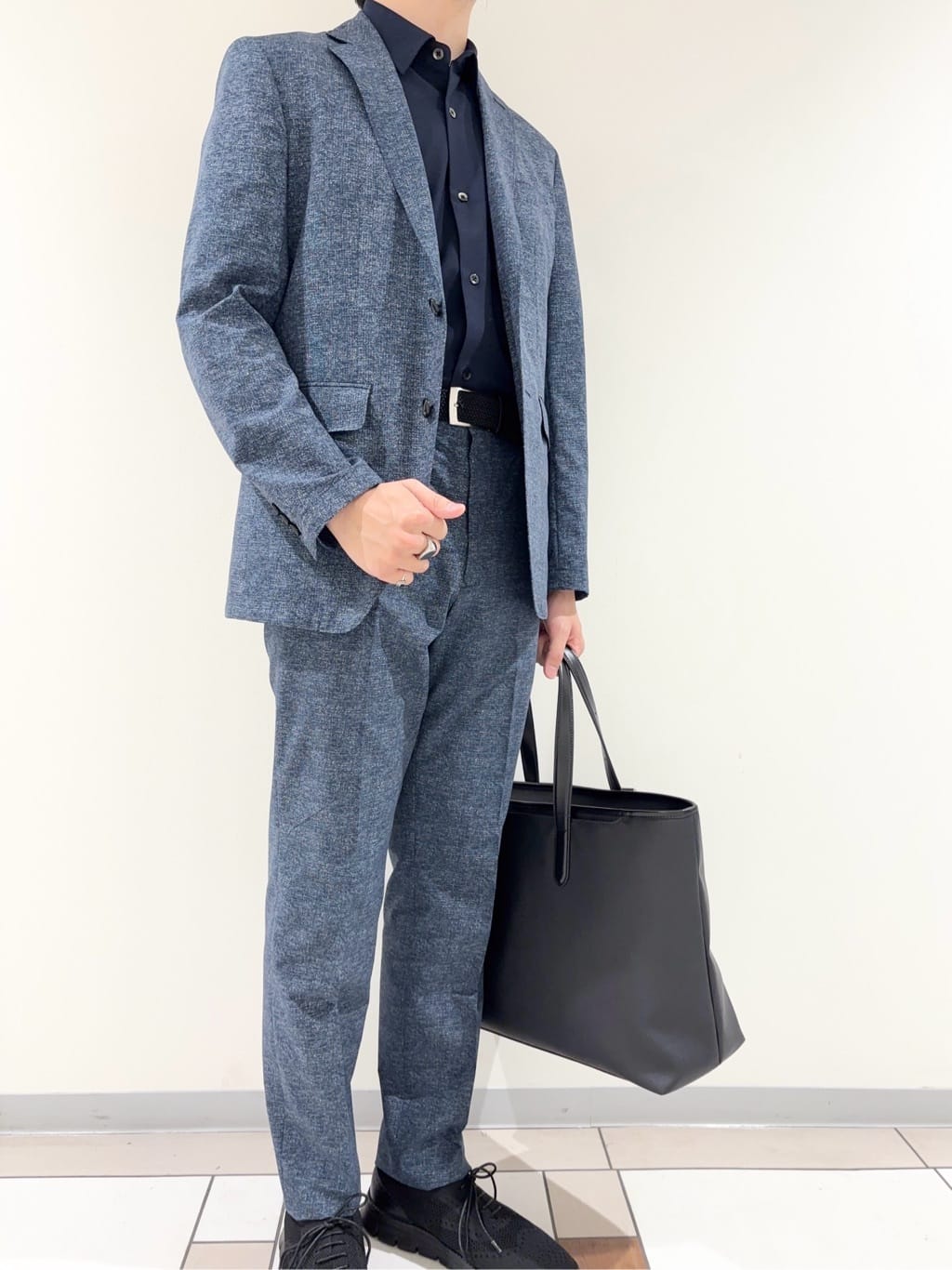 及川さんの「TAKEO KIKUCHI｜【抗菌防臭】COOL DOTS（R）ドビープリント ジャケット」を使ったコーディネート