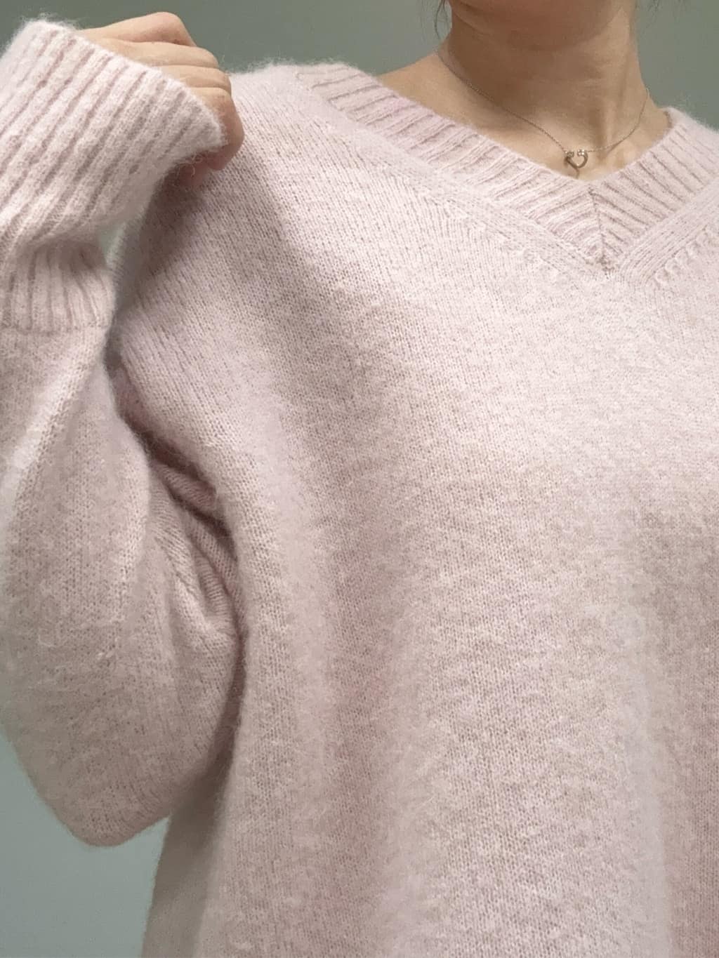 BUNさんの「DRESSTERIOR｜アルパカブレンドVネックニット」を使ったコーディネート