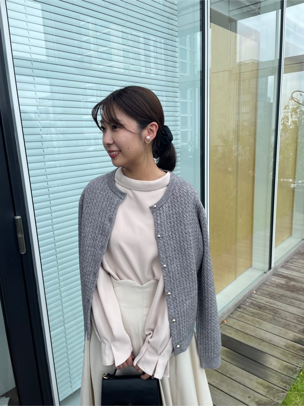 abeさんの「Couture brooch｜カットパイピングリボンパンプス」を使ったコーディネート