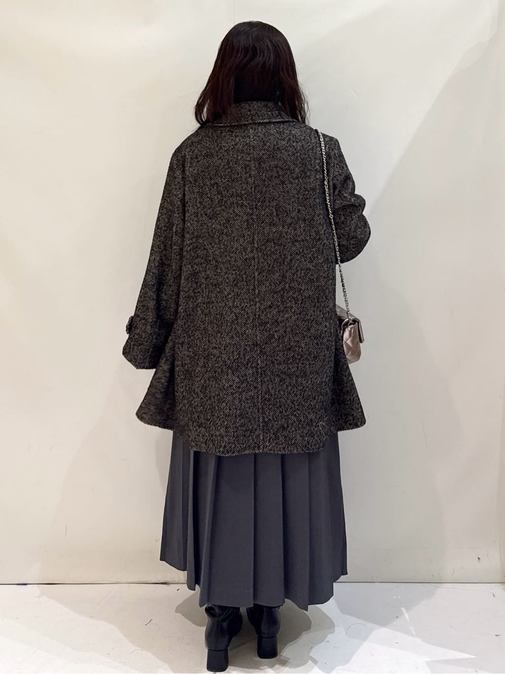nakkoさんの「OPAQUE.CLIP｜ヘリンボーンステンカラーコート」を使ったコーディネート