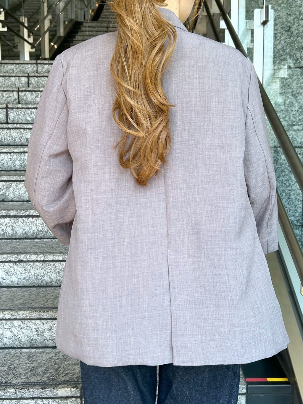 Risaさんの「OPAQUE.CLIP｜メタリック刺繍ロゴTシャツ【接触冷感／洗濯機洗い可】」を使ったコーディネート