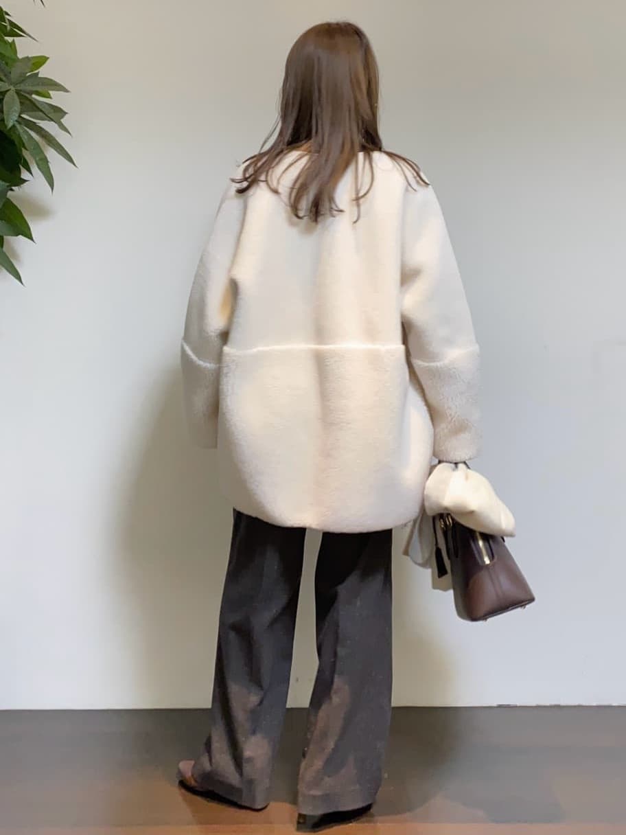 tomoさんの「UNTITLED｜【洗える/重ね着/フォーマル】レイヤード ペプラムブラウス」を使ったコーディネート