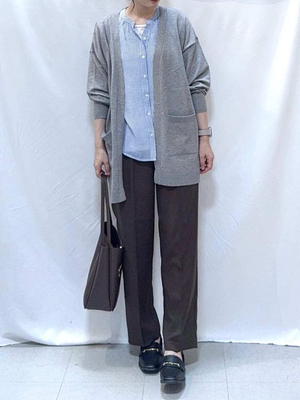 𝐇𝐢𝐫𝐨𝐦𝐢さんの「SHOO･LA･RUE｜【S-LL】ウエストリボンがアクセント ゆったりテーパードパンツ」を使ったコーディネート