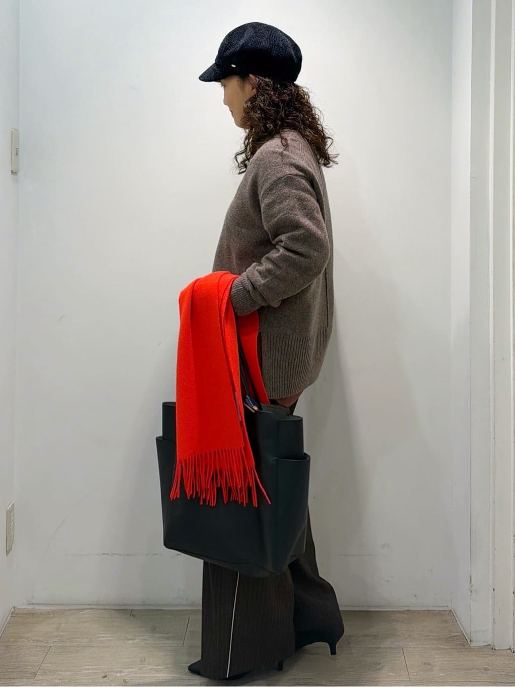 sumicaさんの「OPAQUE.CLIP｜ポケット刺繍レギュラーカラーシャツ【洗濯機OK】」を使ったコーディネート