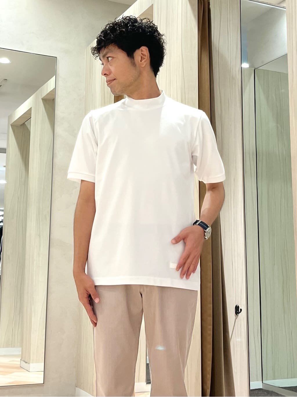 URAさんの「TAKEO KIKUCHI｜【COOL CITY WEAR】アーバンクール ジャケット /接触冷感・吸水速乾」を使ったコーディネート