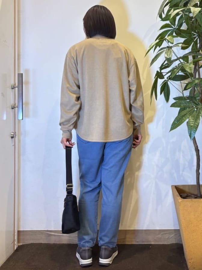 TOWAさんの「SHOO･LA･RUE｜【S-LL】柔らかくて軽い さっと羽織れるフェイクスエードブルゾン【CIRCRIC】」を使ったコーディネート