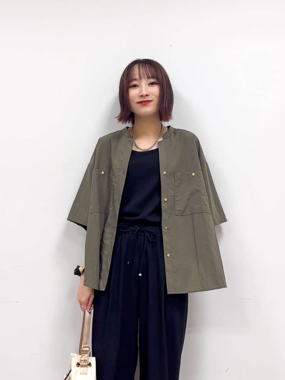 𝐜𝐡𝐢𝐤𝐚さんの「SHOO･LA･RUE｜【着丈選べる/S-LL】触れる度ひんやり ゆるきれい イージーワイドパンツ」を使ったコーディネート