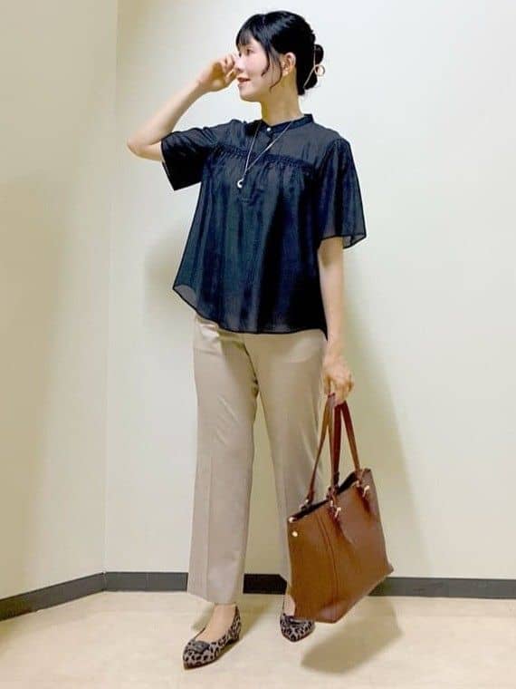  beni_gingerさんの「Reflect｜【選べる5色◎／マシンウォッシュ可】シャーリングデザインブラウス」を使ったコーディネート