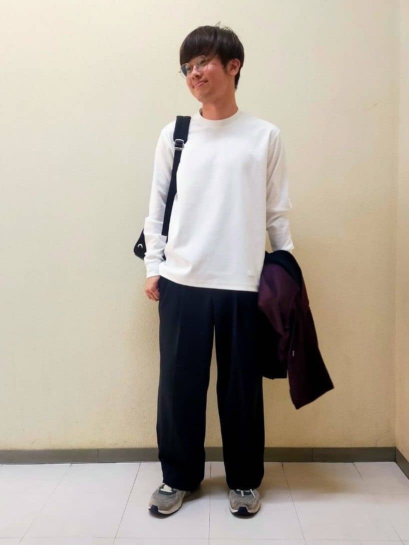 nerさんの「TAKEO KIKUCHI｜【JUST ONE LAYER】ダウンファブリックZIPパーカー」を使ったコーディネート