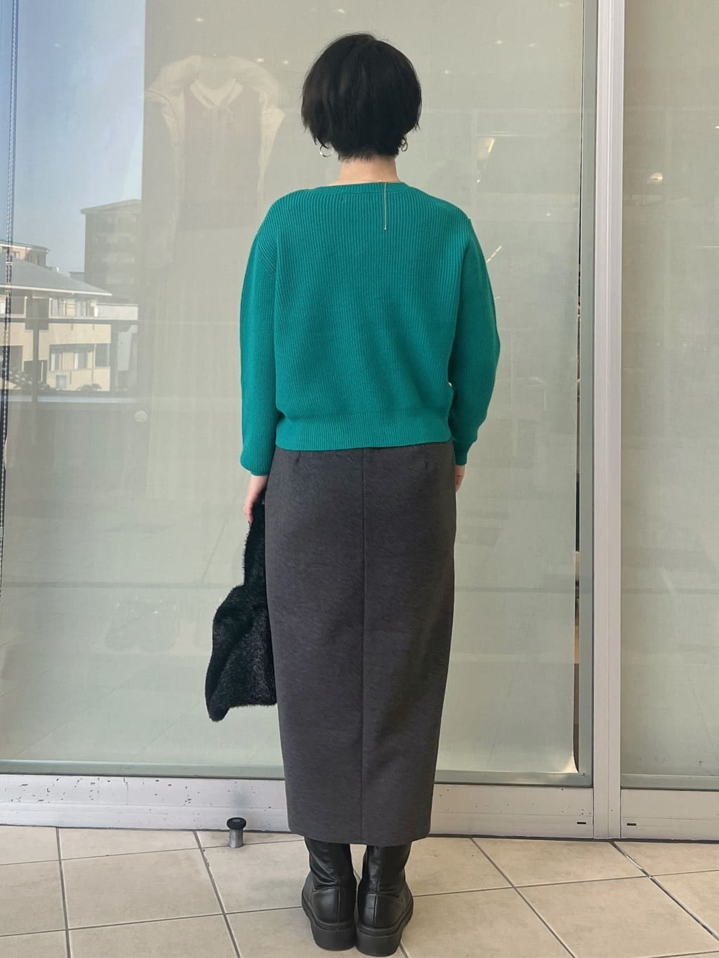 yo-koさんの「OPAQUE.CLIP｜アシンメトリーボタンカーディガン【洗濯機OK】」を使ったコーディネート