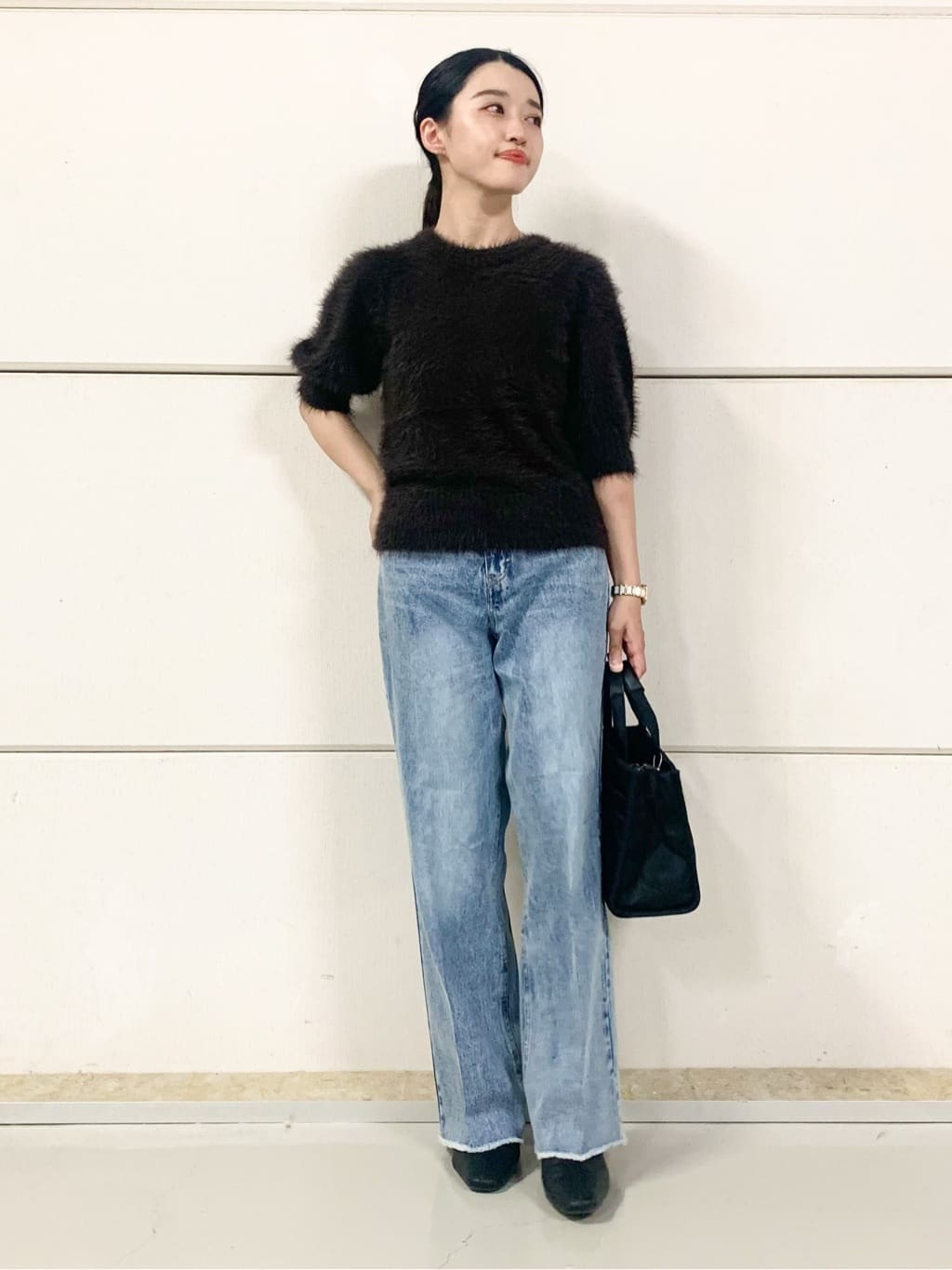 sahoさんの「THE SHOP TK｜【大人の魅力引き出す】5分袖フェザーニット/洗える」を使ったコーディネート