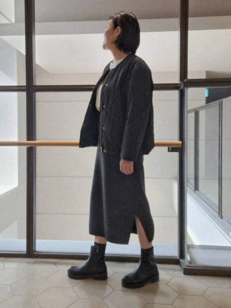 姉さんさんの「UNTITLED｜【セットアップ可/ウエストゴム】ラメニットナロースカート」を使ったコーディネート
