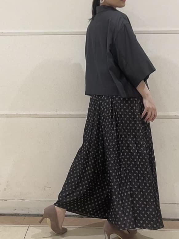 watanabeさんの「UNTITLED｜【前開き/洗える】ショート丈シアーシャツ」を使ったコーディネート