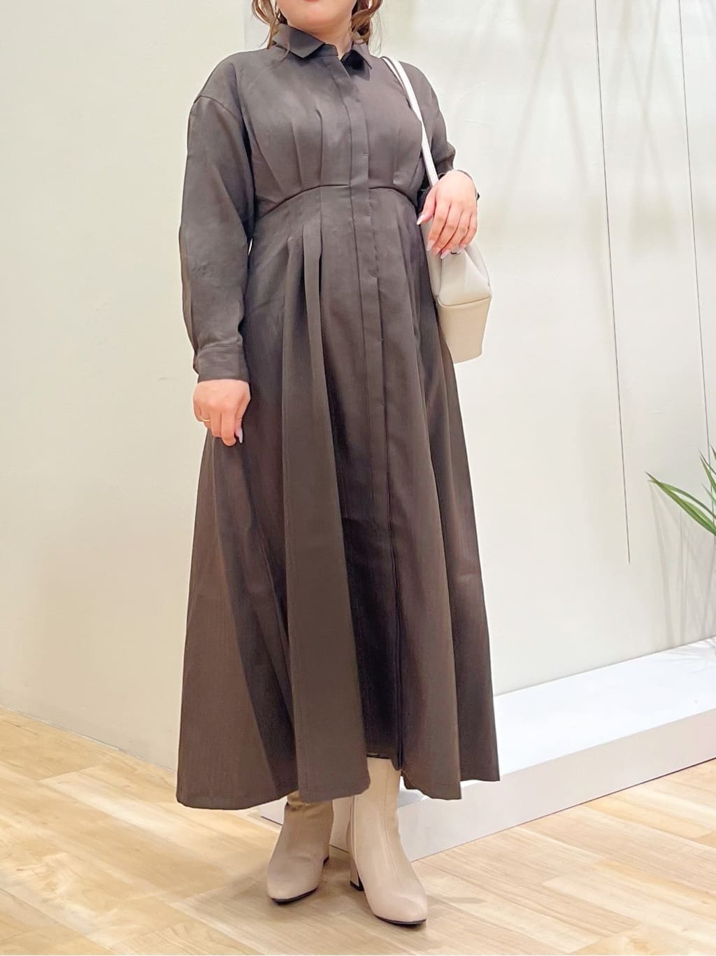 みことさんの「grove｜品よくまとう、大人のシャツワンピース」を使ったコーディネート