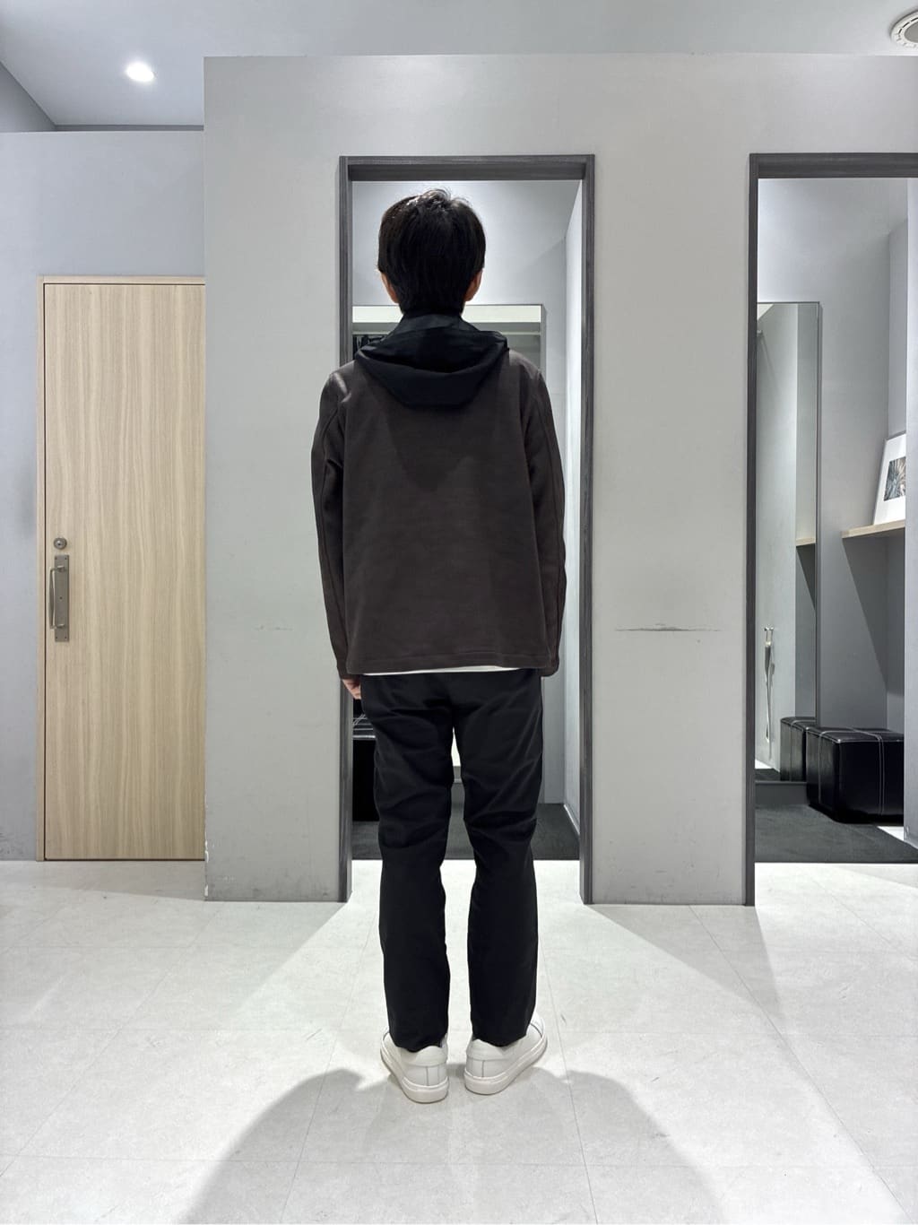 わいずみさんの「TAKEO KIKUCHI｜【JUST ONE LAYER】ダウンファブリック ジップアップ フード ブルゾン」を使ったコーディネート
