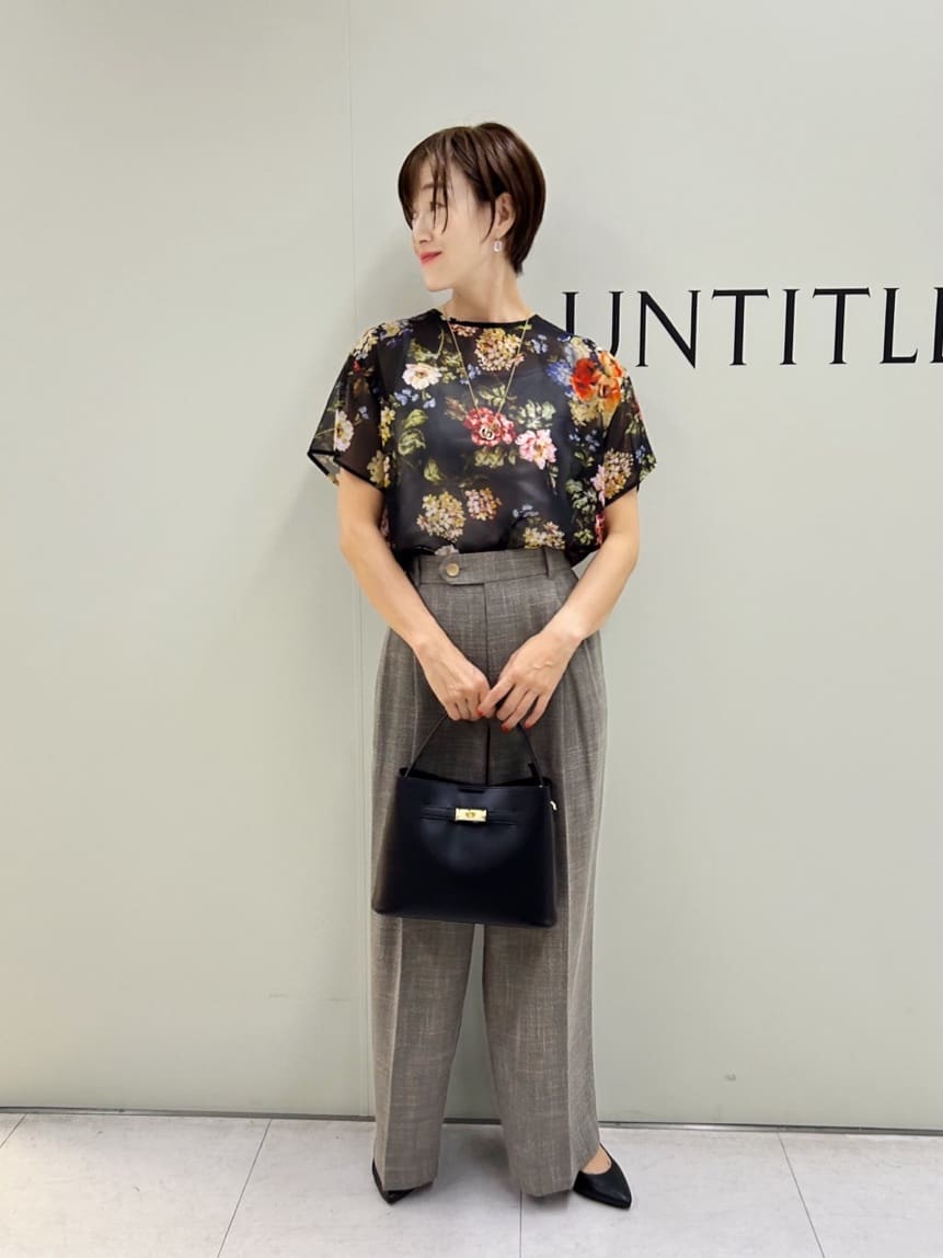 Mikiさんの「UNTITLED｜【セットアップ可/花柄エレガント】アンティークフラワー柄ブラウス」を使ったコーディネート