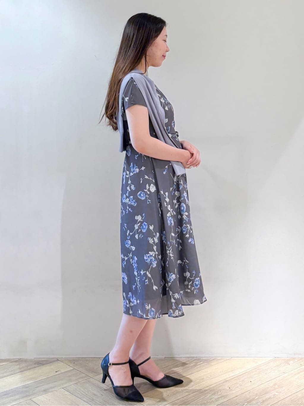 sayaさんの「index｜カシュクールフラワーワンピース【洗濯機洗い可】」を使ったコーディネート