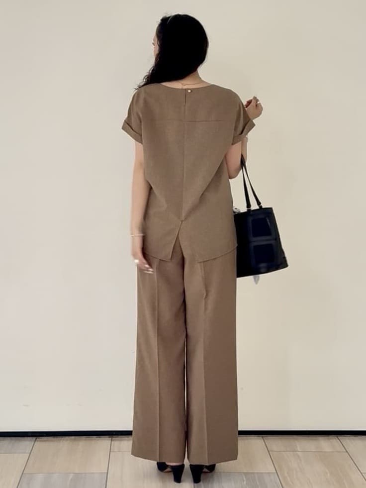 YUKAさんの「UNTITLED｜【セットアップ可/はっ水/通勤】リラククール 半袖ブラウス」を使ったコーディネート