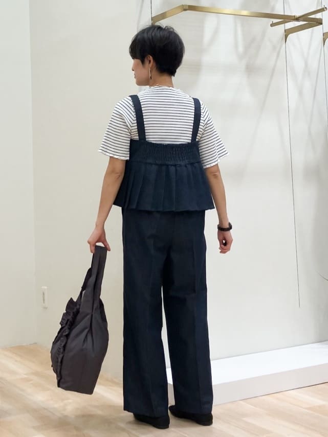 Keiさんの「grove｜【2点SET/体型カバー】夏から秋まで着まわせる！プリーツビスチェセットアップ」を使ったコーディネート
