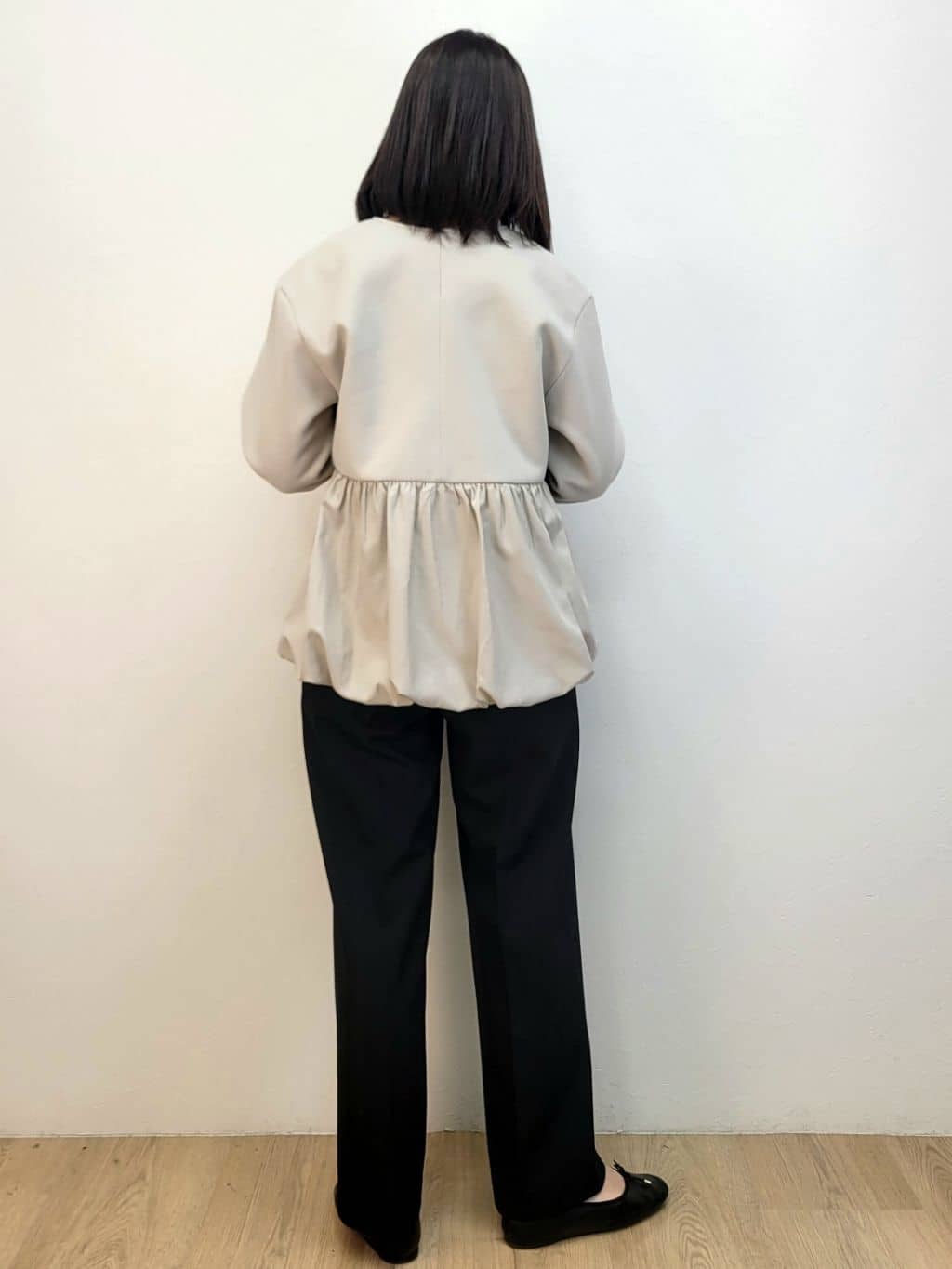 LISAさんの「OPAQUE.CLIP｜ウールライクペプラムドッキングアウター【洗濯機洗い可】」を使ったコーディネート