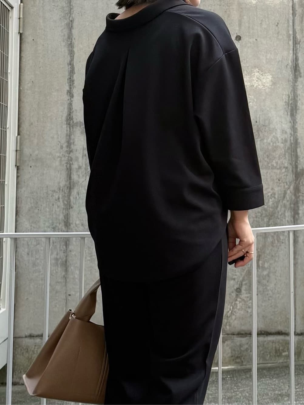 chさんの「THE SHOP TK｜【着るだけでコーディネートが決まる】スキッパーブラウス&パンツセット」を使ったコーディネート