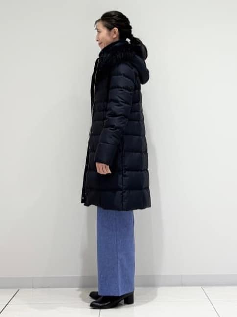 kayoさんの「INDIVI｜【名品／撥水／抗菌防臭】ロング丈リサイクルダウンコート」を使ったコーディネート