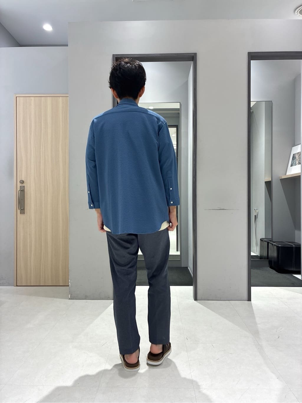 わいずみさんの「TAKEO KIKUCHI｜【抗菌防臭／5サイズ展開】ハイゲージポンチ Tシャツ」を使ったコーディネート