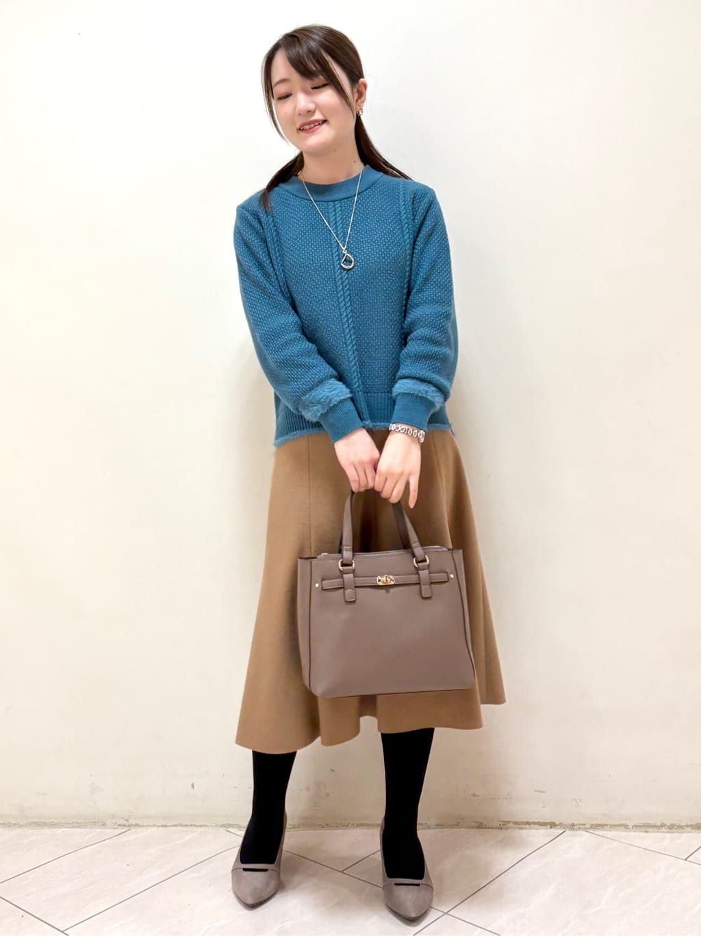 mikiさんの「Reflect｜【ほんのりラメ感◎】ケーブル柄ニット」を使ったコーディネート