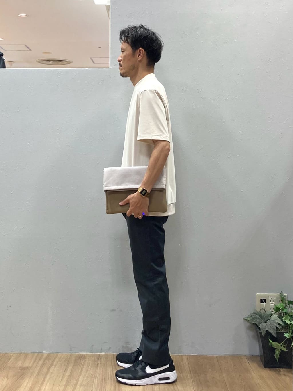 シュンさんの「TAKEO KIKUCHI｜【COOL CITY WEAR】テーラードTシャツ /接触冷感」を使ったコーディネート