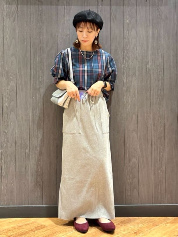 meiさんの「SHOO･LA･RUE｜【S-LL/5分袖】お袖タックできれいに魅せる 大人のチェックブラウス」を使ったコーディネート