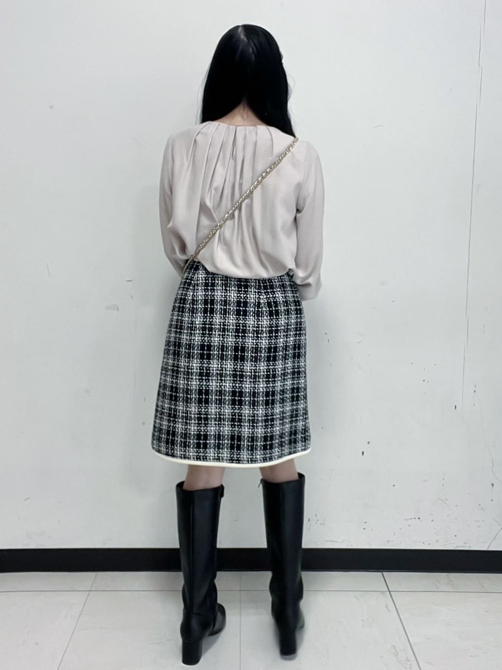 Hitomiさんの「index｜チェックツィードスカート／セットアップ対応【洗える】」を使ったコーディネート