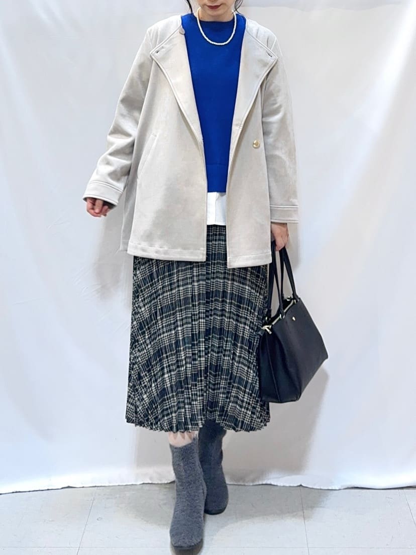 𝐇𝐢𝐫𝐨𝐦𝐢さんの「SHOO･LA･RUE｜【S-LL】上品さを纏う やわらかフェイクスエード ミドル丈ブルゾン」を使ったコーディネート