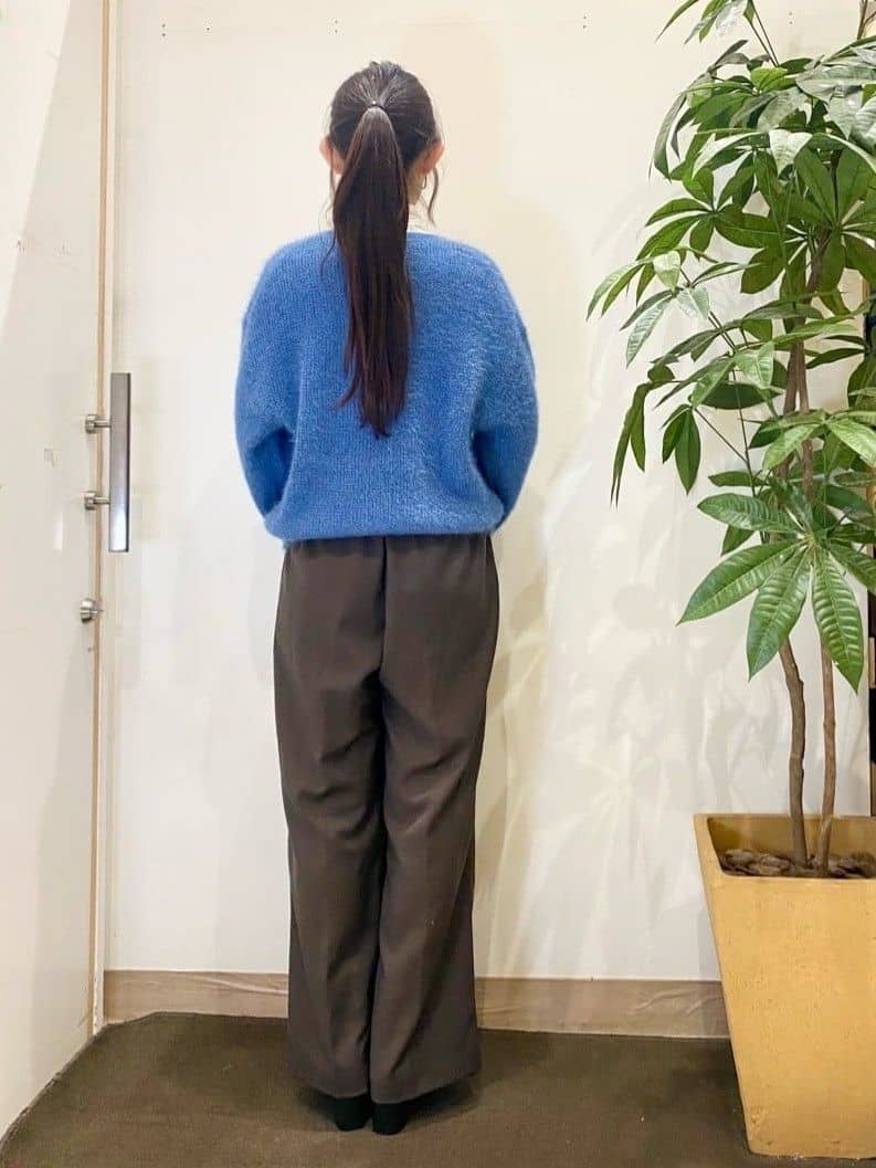 AYUMIさんの「SHOO･LA･RUE｜【洗濯機可/S-LL/高レビュー】上品シルエットで美しい イージーワイドパンツ」を使ったコーディネート