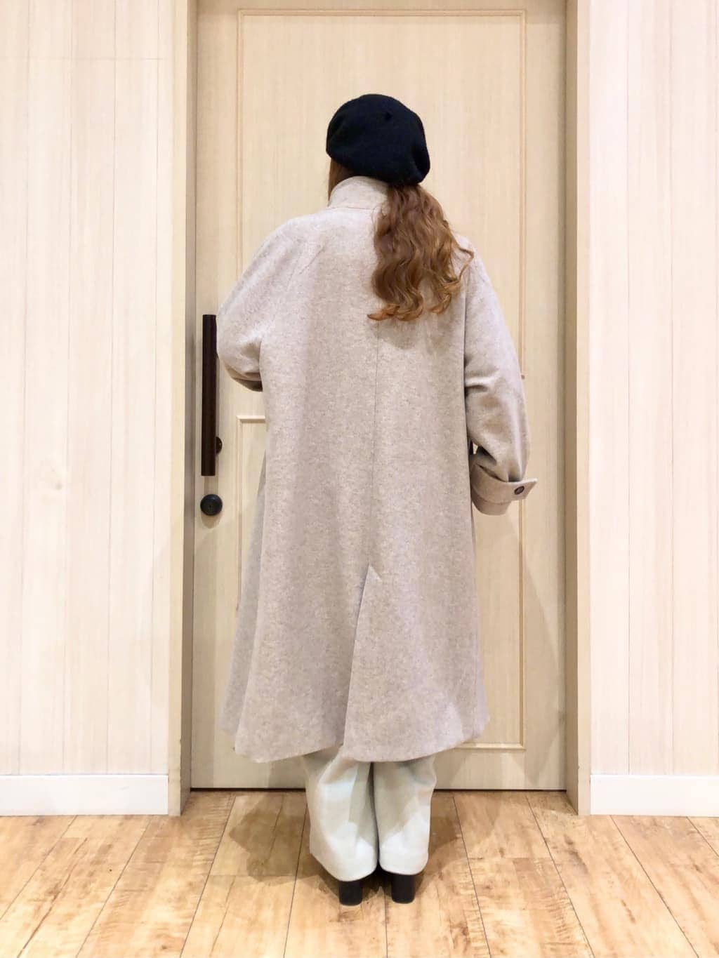 YOUさんの「SHOO･LA･RUE｜【洗濯機可/S-LL/体型カバー】女性らしい美シルエット チュニックニットワンピース」を使ったコーディネート