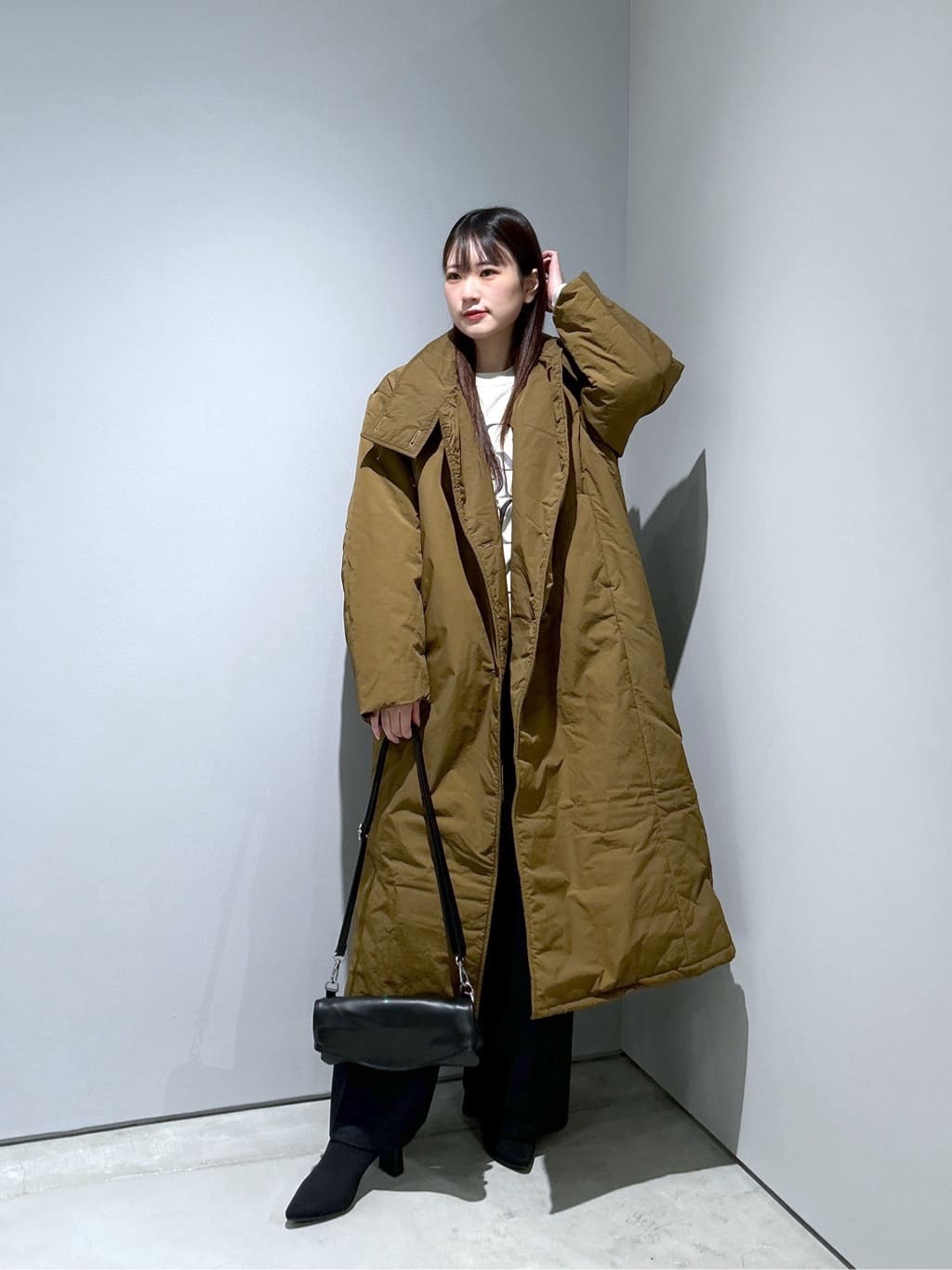 Renoさんの「INDIVI｜タッセルチェーンネックレス」を使ったコーディネート