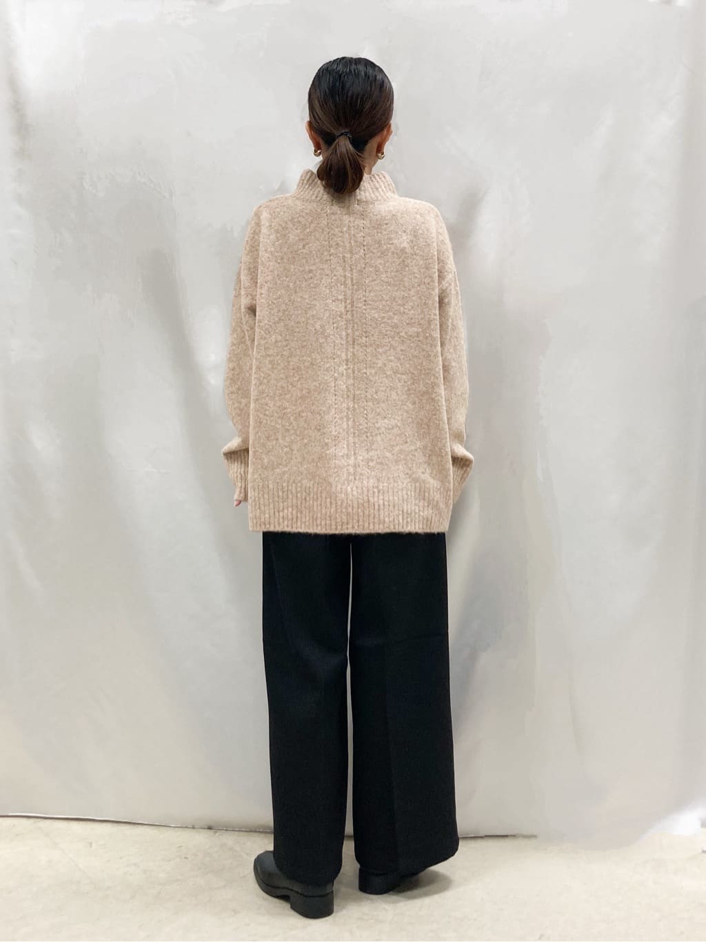 thさんの「SHOO･LA･RUE｜ファー2層2WAYトートバッグ」を使ったコーディネート