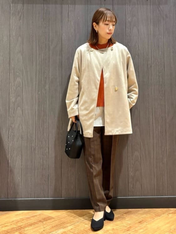 meiさんの「SHOO･LA･RUE｜【S-LL】上品さを纏う やわらかフェイクスエード ミドル丈ブルゾン」を使ったコーディネート