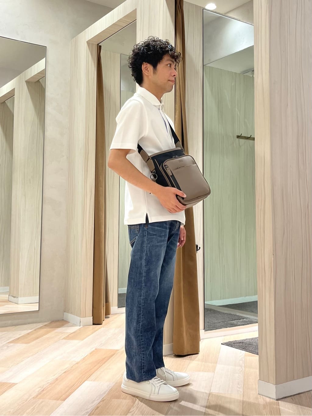 URAさんの「TAKEO KIKUCHI｜【抗菌防臭／9色5サイズ展開】ハニカムメランジ ポロシャツ」を使ったコーディネート